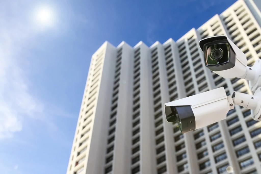Como câmeras de monitoramento modernas ajudam a inibir furtos e garantir segurança em condomínios residenciais Como câmeras de monitoramento modernas ajudam a inibir furtos e garantir segurança em condomínios residenciais